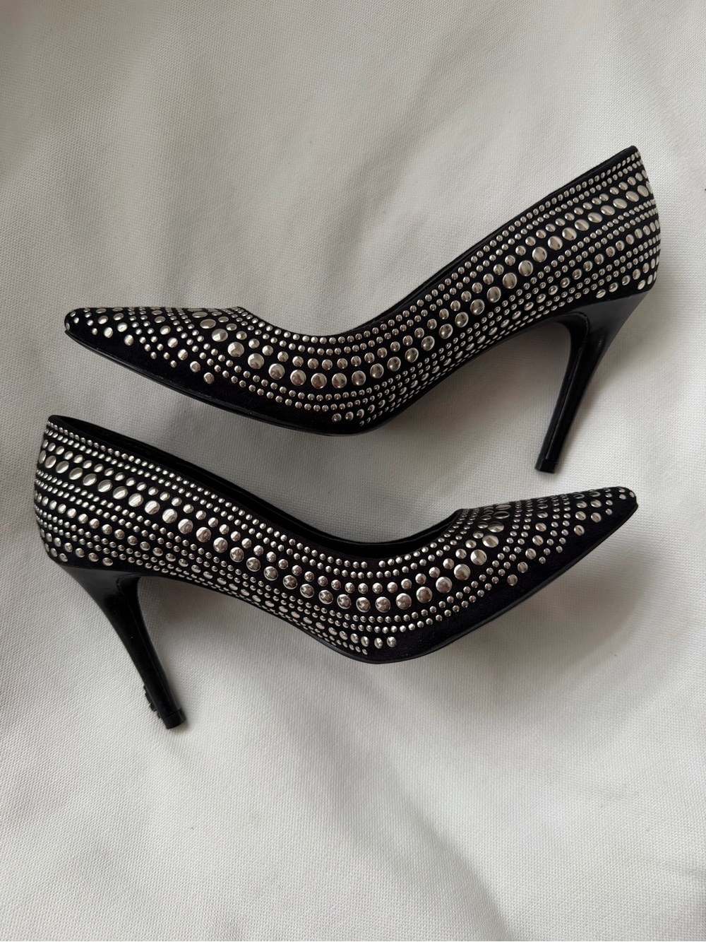 Enzo Angiolini Black Studded Pointed Toe Pumps Size 8M - Picture 2 of 11